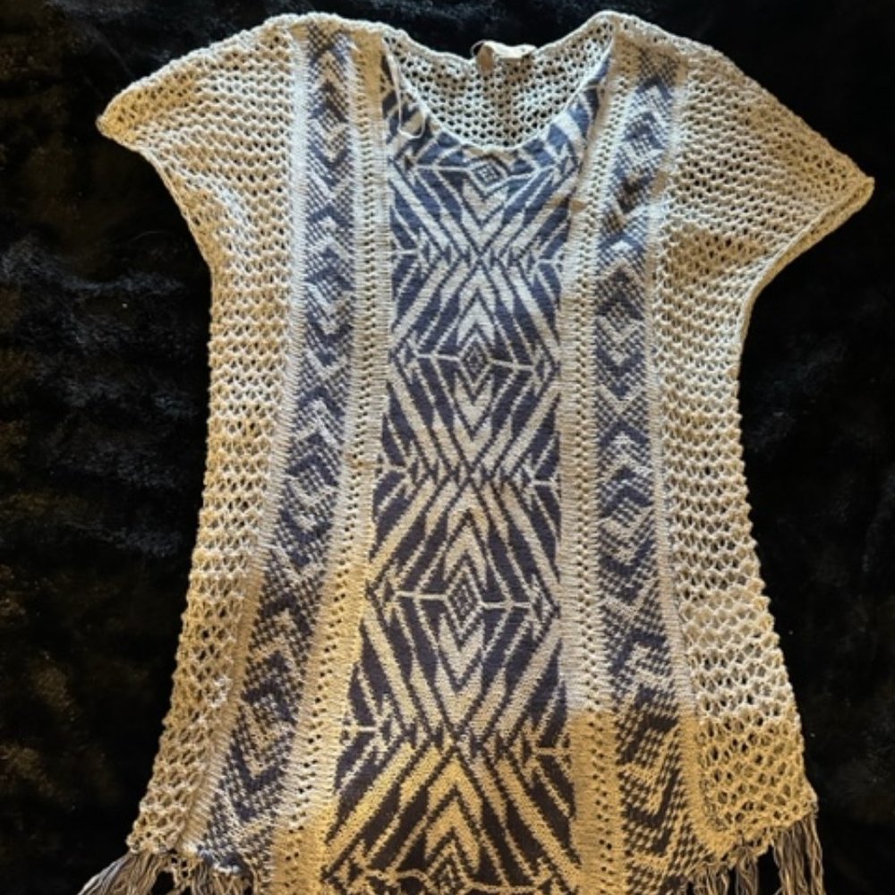 CROCHET BEACH COVERUP SIZE M